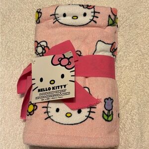 NEW Hello Kitty Hand towels in Spring Pattern in Pink